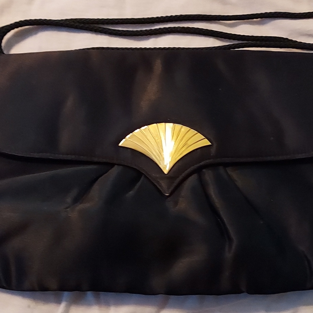Black purse, 10" x 7"